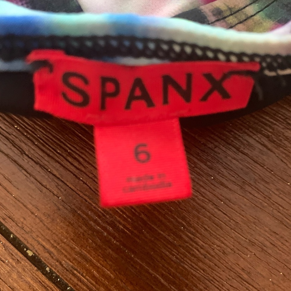 SPANX tummy control swim suit-size 6 - Picture 3 of 3